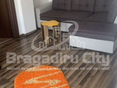 De inchiriat 2 cam Margelelor et.4/5 cu gradina