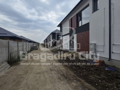 Apartament in vila cu curte Bragadiru Independentei
