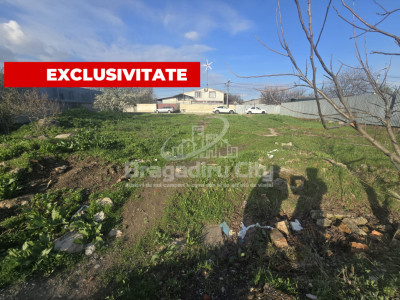 Teren  1089mp doua desch de 33ml 